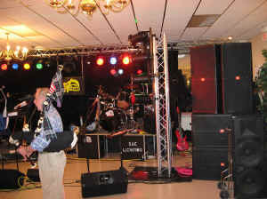 08_09.jpg (194089 bytes)