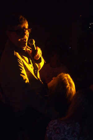 08_14.jpg (57108 bytes)