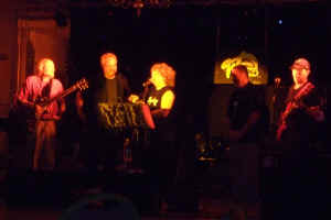 08_18.jpg (71567 bytes)