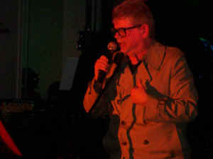 08_27.jpg (55608 bytes)