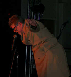 08_29.jpg (56967 bytes)