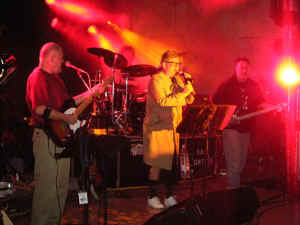 08_51.jpg (62901 bytes)