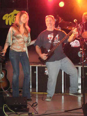 08_58.jpg (61101 bytes)