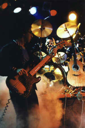 a007.jpg (51606 bytes)