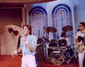 am005.jpg (55904 bytes)