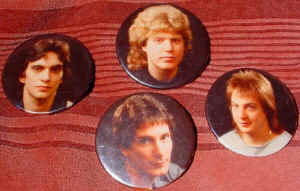 m_buttons.jpg (81571 bytes)