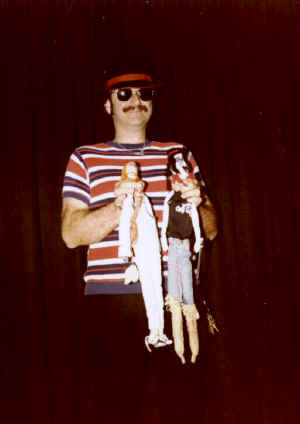 a009.jpg (49183 bytes)