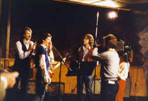 a038.jpg (71188 bytes)