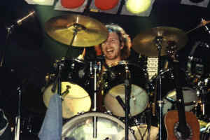 a093.jpg (52898 bytes)