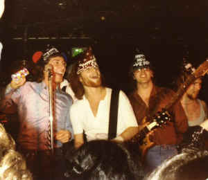 a094.jpg (39180 bytes)