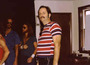 a103.jpg (55074 bytes)