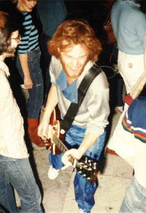 a114.jpg (54916 bytes)