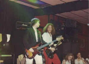 x_sd011.jpg (155690 bytes)