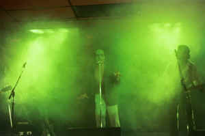 lah09.jpg (44496 bytes)