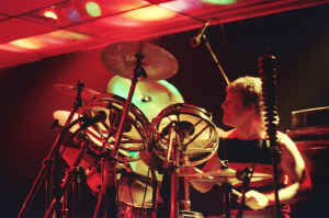 lah14.jpg (94494 bytes)