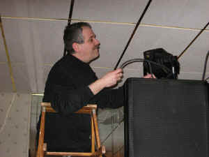 cr04.jpg (84320 bytes)