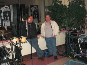 gr02.jpg (128743 bytes)