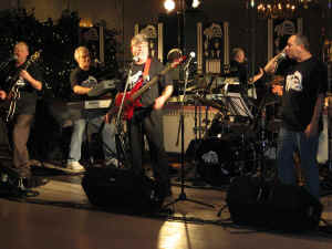 ms02.jpg (84207 bytes)