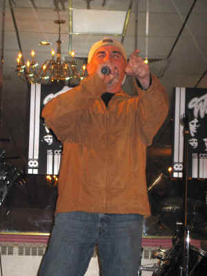 pr11.jpg (84633 bytes)