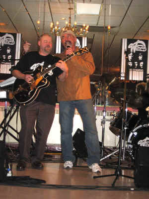 pr12.jpg (104133 bytes)