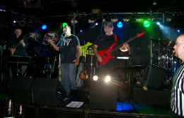 tj001.jpg (134744 bytes)