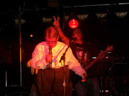 wit015.JPG (78575 bytes)